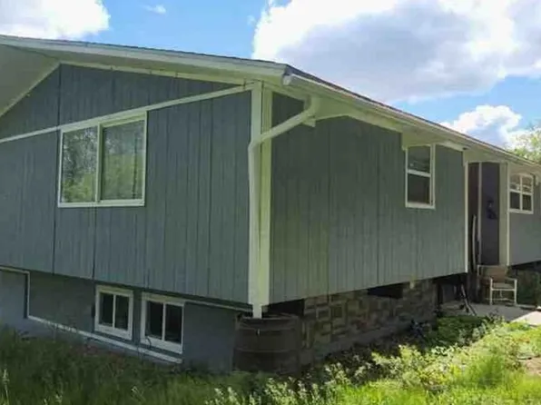 47 Alpine Dr, Athens, PA 18810