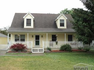 13092 Race St, South Rockwood, MI 48179
