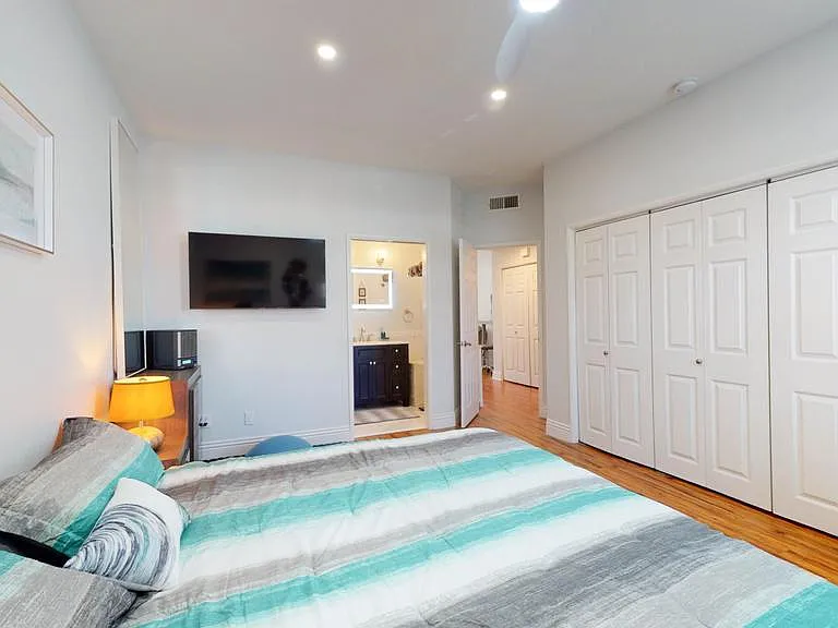 36 Campton Pl — Photo 20