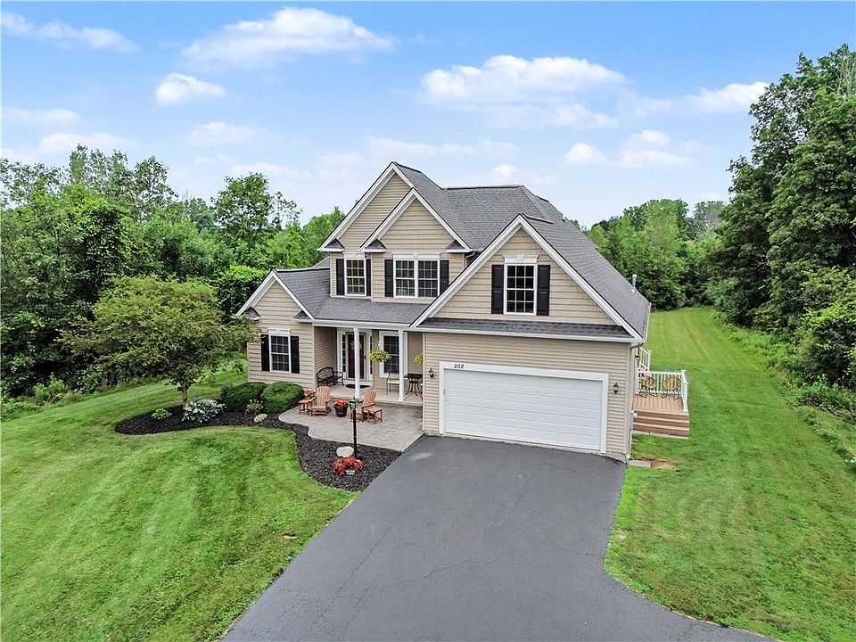 1st image of 202 Bromley Rd