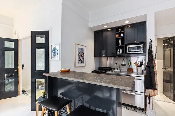 Rented by Compass | media 6