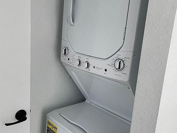 2nd image of 1725 E Cambridge Ave #14038926