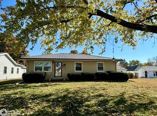1686 354th Ave, Wever, IA 52658