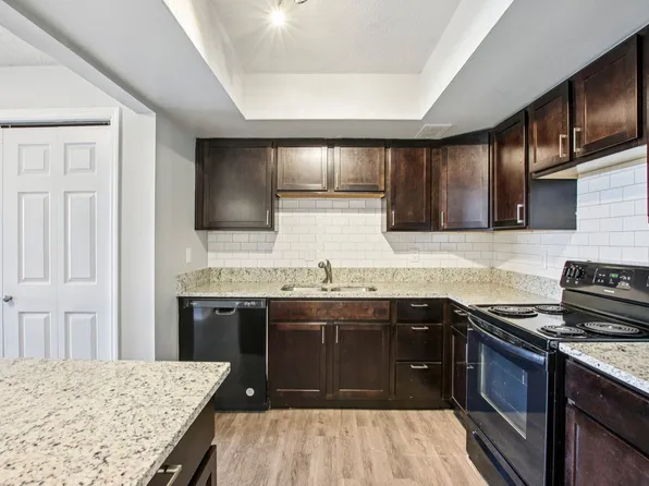 Edgewater Apartments