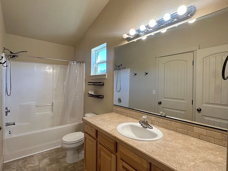 20159 Merriewood Ln — Photo 19