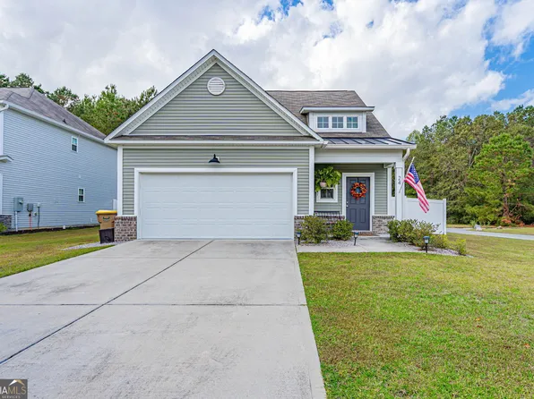 24 Cherry St, Port Wentworth, GA 31407