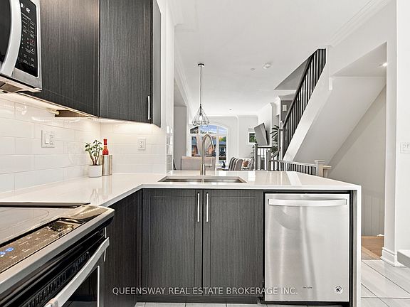 5th image of 37 29th St