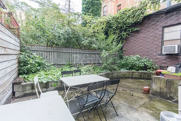 Rented by Brick&Mortar | media 38