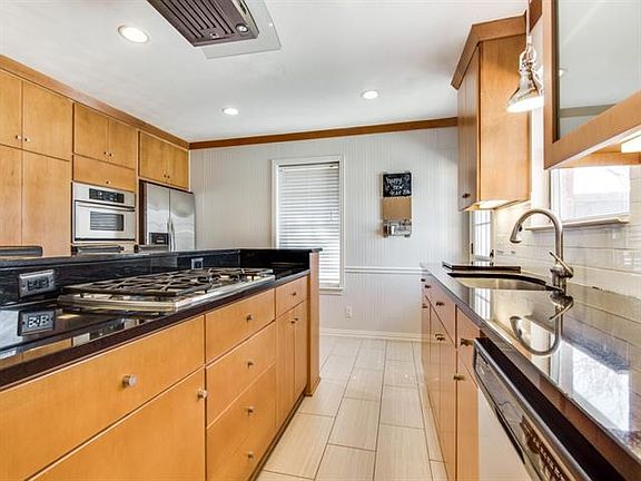 4th image of 10303 Lakemere Dr