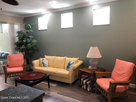 4th image of 211 Oyster Ln