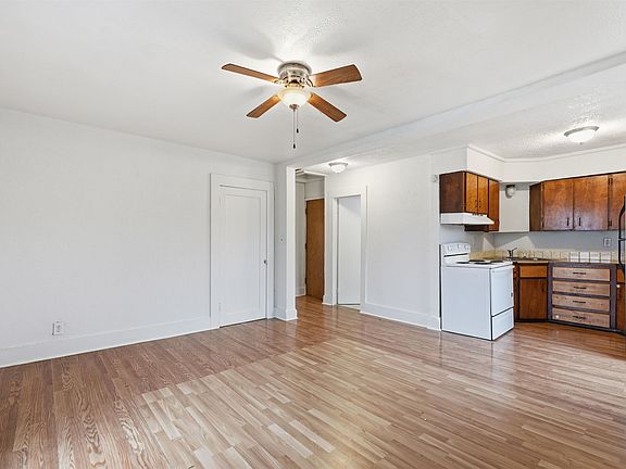 5th image of 481 S Wynne St