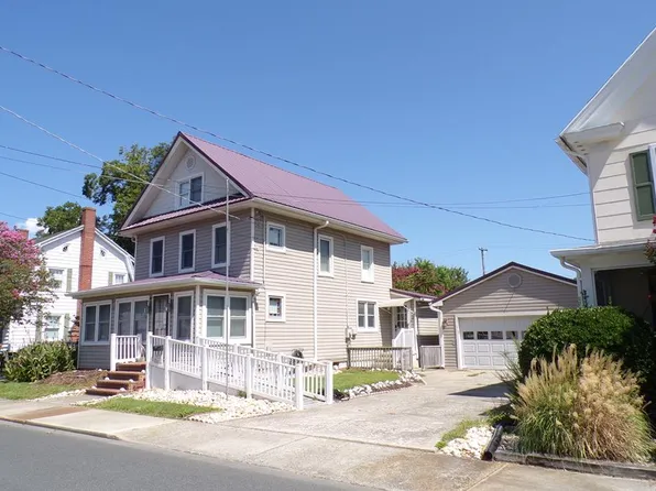 6271 Clark St, Chincoteague, VA 23336