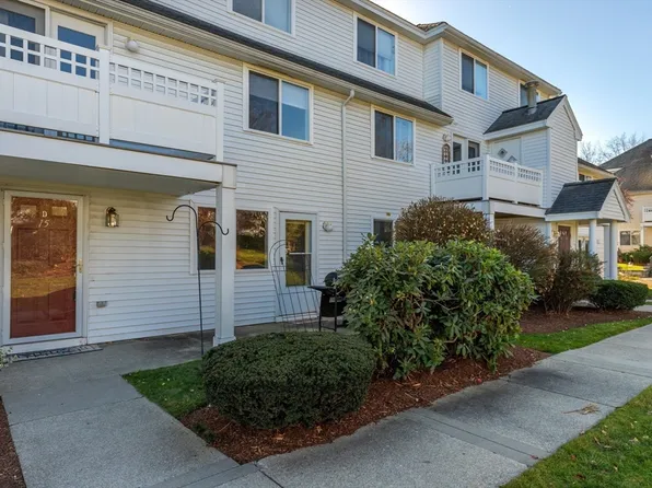360 Littleton Rd Unit D15, Chelmsford, MA 01824