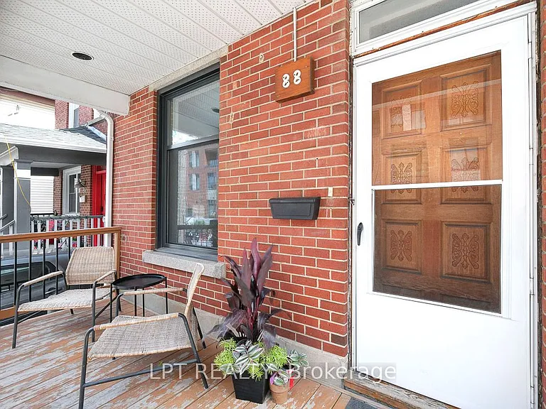 88 Norman St — Photo 2
