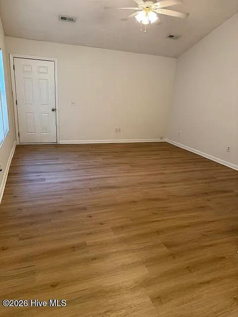 3 bed, 2.0 bath, $1,600 — Photo 3