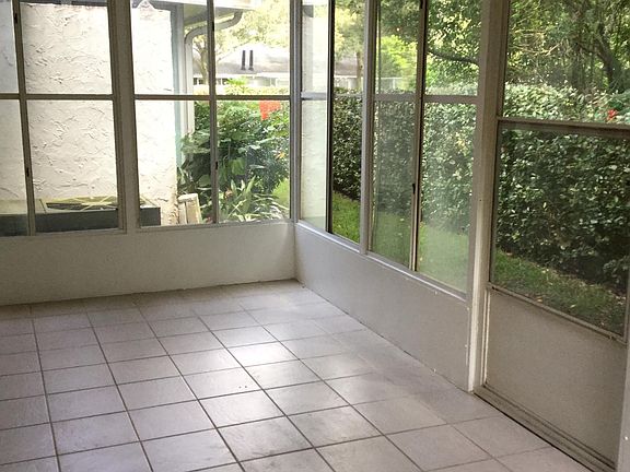 5th image of 5151 Lazy Oaks Dr #5151