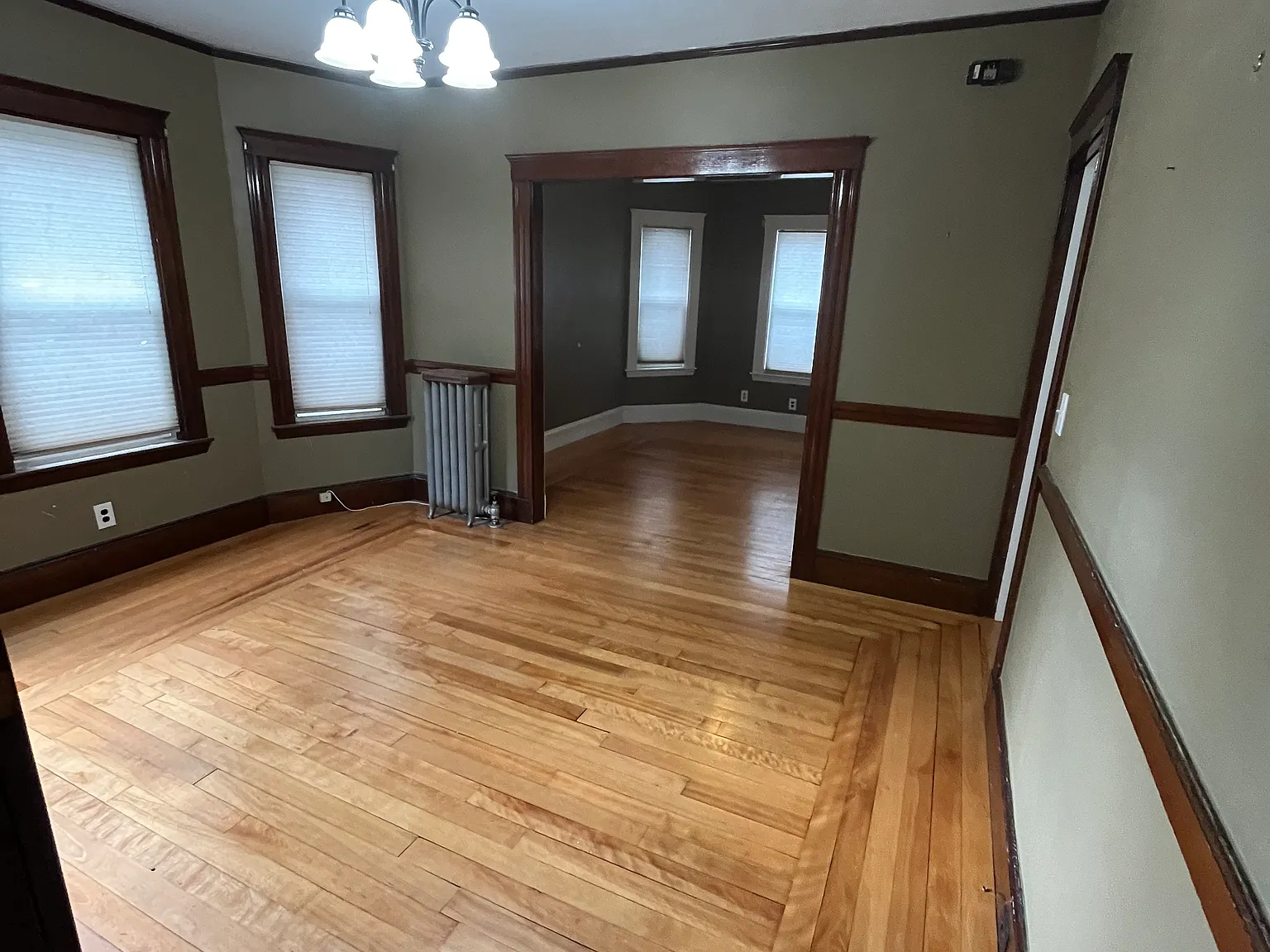 2 bed, 999 sqft, $2,400 — Photo 4
