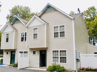 22 Majestic Woods Dr #1, Gardiner, NY 12525