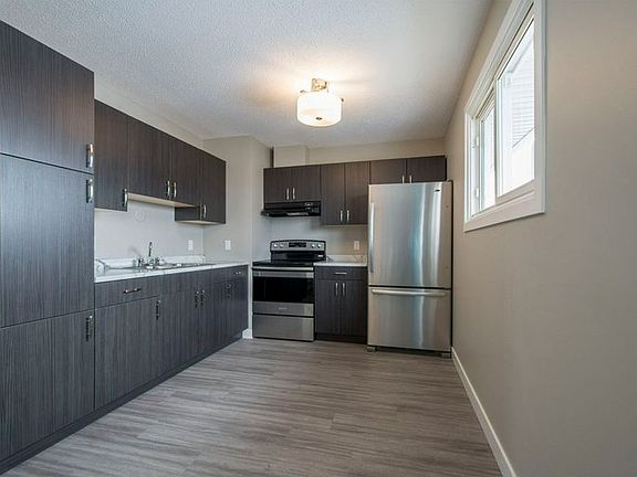 2nd image of 10806 93rd St