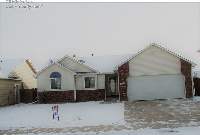 1st image of 220 52nd Ave