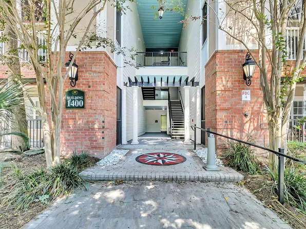 1410 Basildon Rd, Mount Pleasant, SC 29466