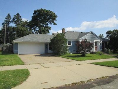 1102 10th Ave S, Escanaba, MI, 49829