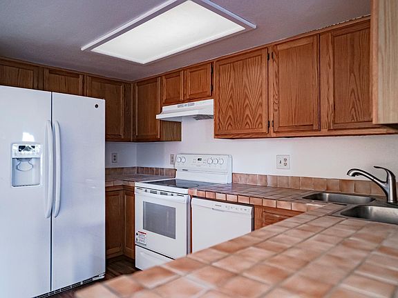 4th image of 16402 N 31st St Unit 227