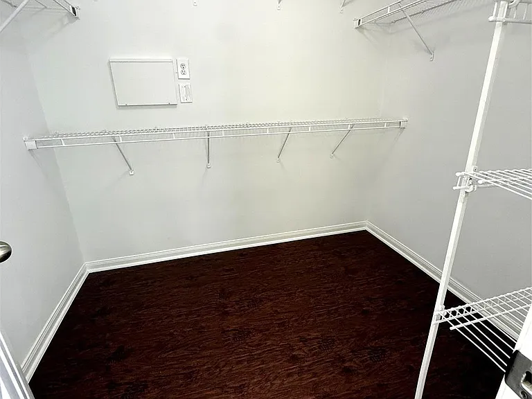 6023 Barany Ct — Photo 11