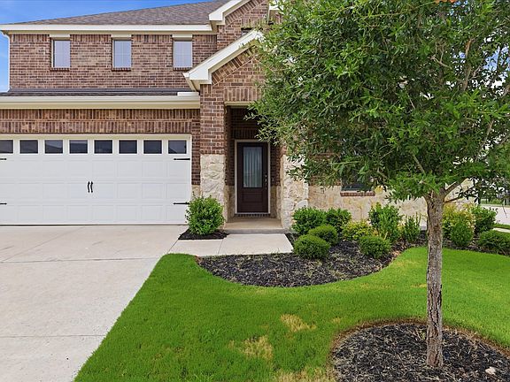 3rd image of 1213 Birchwood Ln