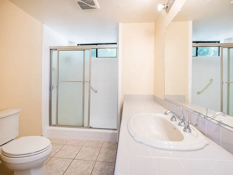2274 N Rockridge Pl — Photo 27