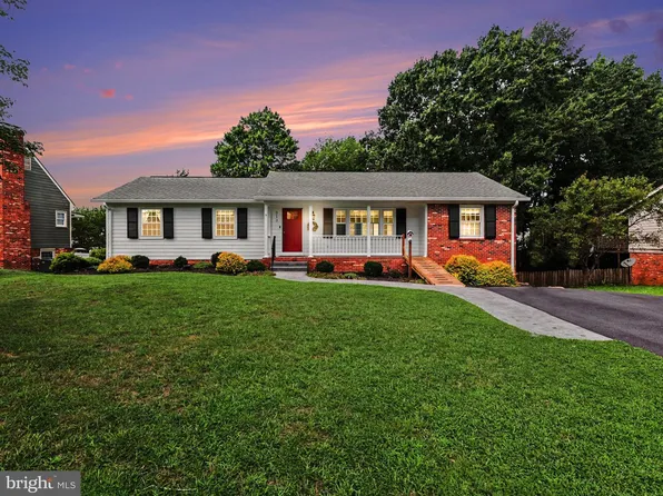 313 Laurel Ave, Fredericksburg, VA 22408