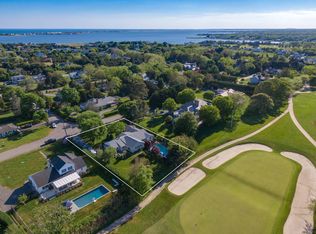26 Oneck Pl, Westhampton, NY 11978