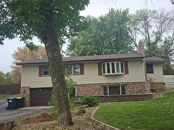 8340 Lower 208th St W, Lakeville, MN 55044