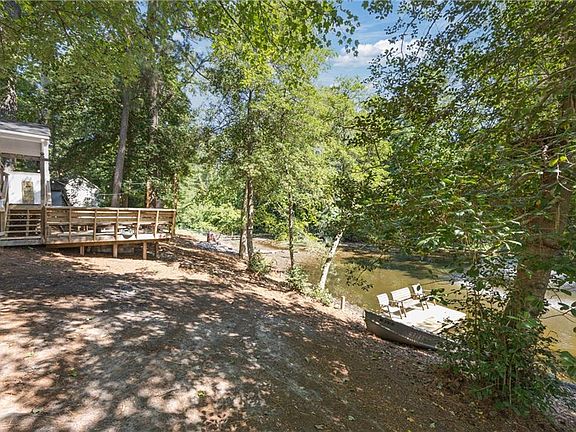 5th image of 15421 Rollingwood Dr