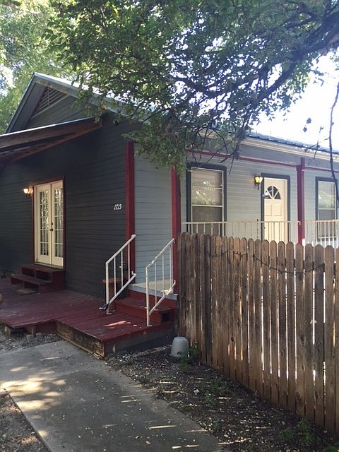 2nd image of 1715 A Sylvan Dr