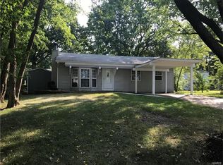 10 Deerpath Dr, Saint Peters, MO 63376
