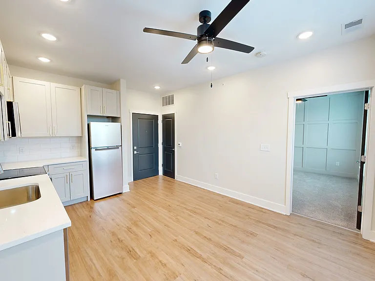 Factory 52 Apartments — Photo 58