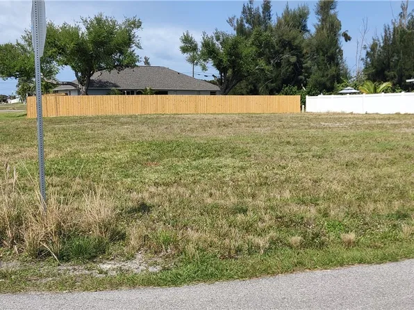 142 SW 33rd Pl, Cape Coral, FL 33991