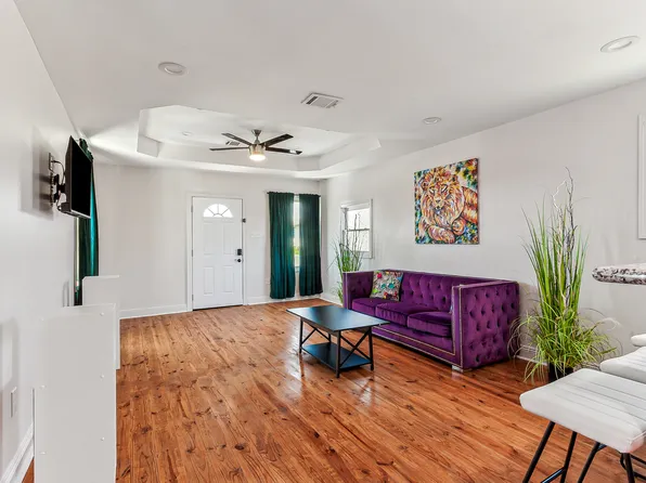 2331 Feliciana St, New Orleans, LA 70117