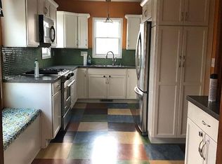 2065 N 6th St, Springfield, IL 62702