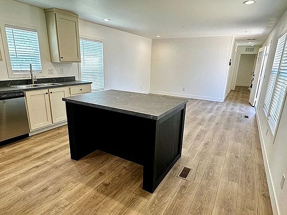 5th image of 3139 E Potter Avenue