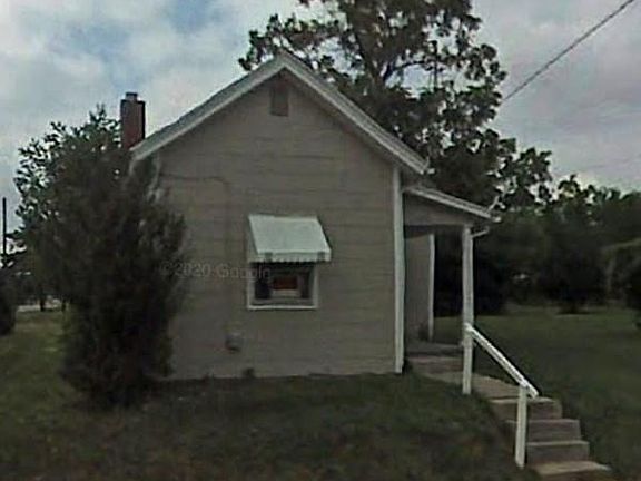 3rd image of 1453 W Clark St