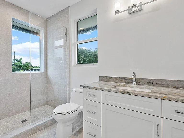 217 Gulfstream Blvd — Photo 47