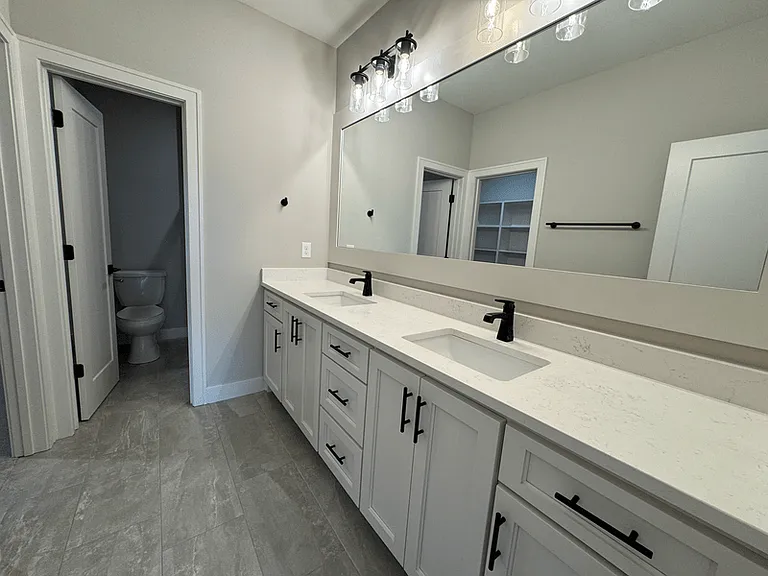 1414 SW Winthrop Dr — Photo 13