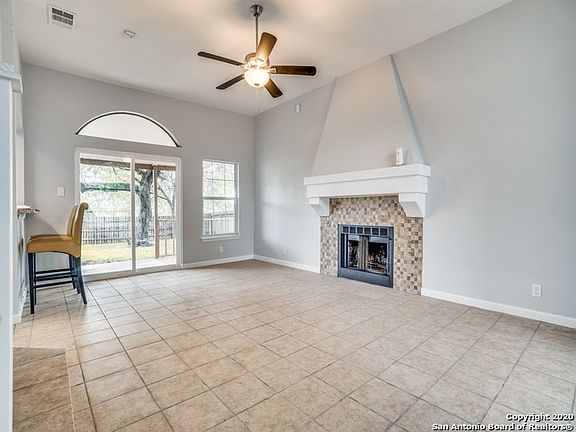 4th image of 10203 Raven Field Dr