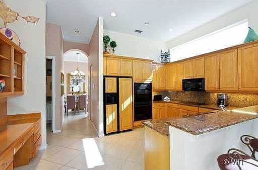 5th image of 13419 Barcelona Lake Cir