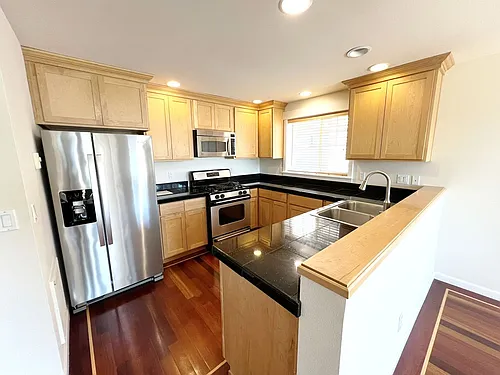 4507 Evanston Ave N #B Photo 1 4507 Evanston Ave N #B Photo 1
