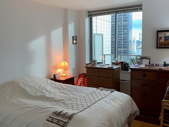 2nd image of 2 Gold St APT 3708