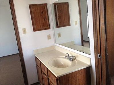 3rd image of 3101 Wayside St #B