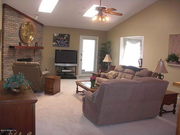 4th image of 3027 Bridgestone Dr